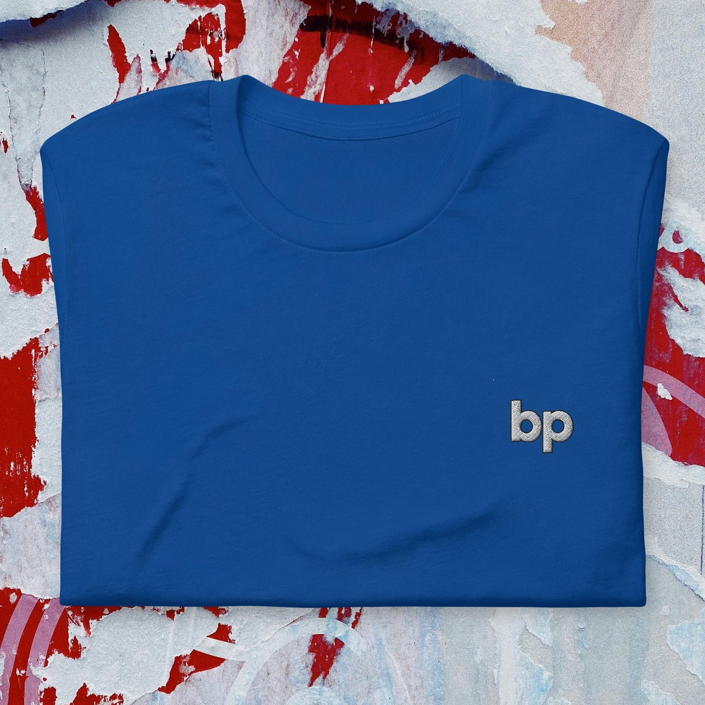 Unisex pride t-shirt with expressive design: Everyday Pride Tee